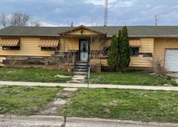 Pre-foreclosure Listing in E WILLOW ST KANKAKEE, IL 60901