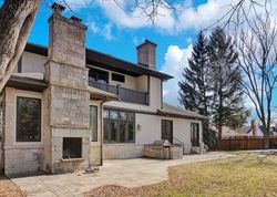Pre-foreclosure in  HARDING RD Hinsdale, IL 60521