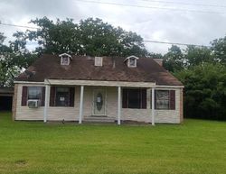 Pre-foreclosure in  PREJEAN HWY Opelousas, LA 70570