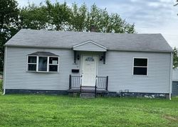 Pre-foreclosure Listing in N FAIRVIEW AVE DECATUR, IL 62522