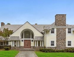 Pre-foreclosure Listing in PINETREE LN OLD WESTBURY, NY 11568