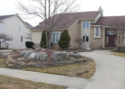 Pre-foreclosure Listing in ROYAL WOOD WEST BLOOMFIELD, MI 48322