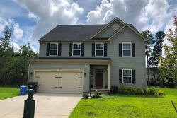 Pre-foreclosure in  HEATHERS CROSSING DR Chesterfield, VA 23832