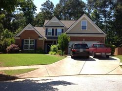 Pre-foreclosure in  APPLE ORCHARD LN Snellville, GA 30078