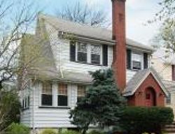Pre-foreclosure Listing in PIERSON RD MAPLEWOOD, NJ 07040