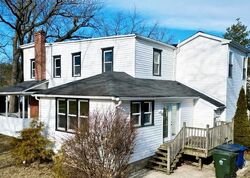 Pre-foreclosure in  2ND ST Riverton, NJ 08077