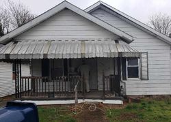 Pre-foreclosure in  MAY CT Ashland, KY 41101