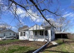 Pre-foreclosure Listing in SOMERSET ST MURPHYSBORO, IL 62966