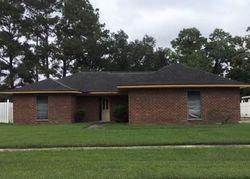 Pre-foreclosure Listing in SANDRA DR BAKER, LA 70714