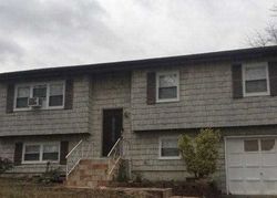  Maple Pl, Central Islip NY