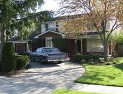 Pre-foreclosure in  BRADFORD LN Southfield, MI 48076