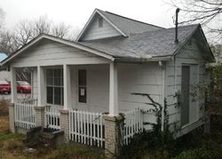 Pre-foreclosure Listing in E HEMLOCK ST LA FOLLETTE, TN 37766