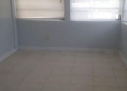 Pre-foreclosure Listing in S 6TH ST FORT PIERCE, FL 34950
