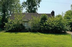 Pre-foreclosure Listing in VANN RD NEWBURGH, IN 47630