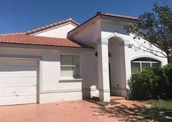 Pre-foreclosure Listing in SW 16TH ST HOLLYWOOD, FL 33025