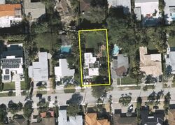 Pre-foreclosure in  NE 124TH ST Miami, FL 33181