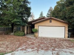 Pre-foreclosure in  N FORESTIERE AVE Fresno, CA 93722