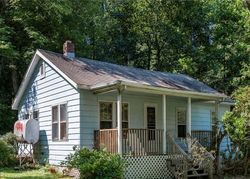 Pre-foreclosure in  NEWFOUND RD Asheville, NC 28806