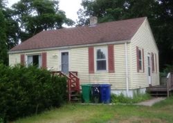 Pre-foreclosure Listing in HARRISON AVE WARWICK, RI 02888