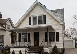 Pre-foreclosure Listing in D AVE NW CEDAR RAPIDS, IA 52405