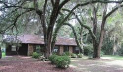 Pre-foreclosure in  SE HIGHWAY 55A Old Town, FL 32680
