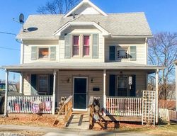 Pre-foreclosure in  WALNUT ST Walden, NY 12586