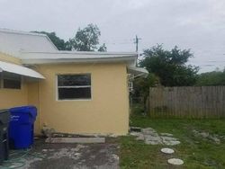 Pre-foreclosure Listing in RODMAN ST HOLLYWOOD, FL 33023