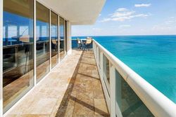 Pre-foreclosure in  S OCEAN DR  Hallandale, FL 33009