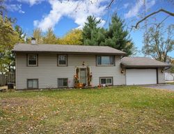 Pre-foreclosure Listing in DOUGLAS RD MISHAWAKA, IN 46545