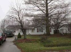 Pre-foreclosure Listing in ALLEN DR BROWNSBURG, IN 46112