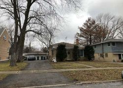 Pre-foreclosure in  LAVERGNE AVE Burbank, IL 60459