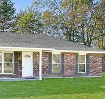 Pre-foreclosure Listing in MOONGLOW DR DENHAM SPRINGS, LA 70726