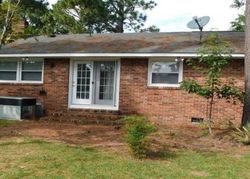 Pre-foreclosure Listing in W 30TH ST LUMBERTON, NC 28358