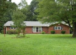  Forrestway Dr, La Fayette GA