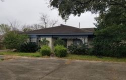 Pre-foreclosure in  HOWARD DR Houston, TX 77017