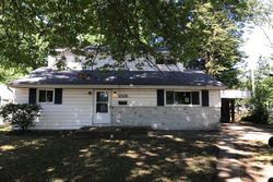 Pre-foreclosure Listing in N SCHRADER AVE SPRINGFIELD, IL 62702