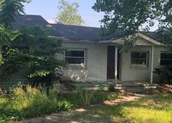 Pre-foreclosure in  ONTEORA BLVD Asheville, NC 28803