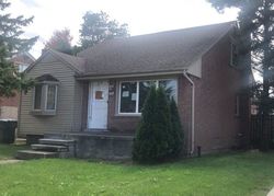 Pre-foreclosure Listing in FARNHAM AVE LINCOLN PARK, MI 48146