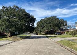 Pre-foreclosure in  WIMBLEDON CT New Orleans, LA 70131