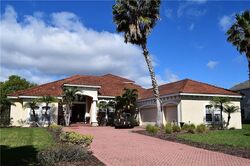 Pre-foreclosure in  WELLINGTON MANOR BLVD Lutz, FL 33549
