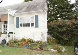 Pre-foreclosure Listing in PLEASANT ST HANOVER, PA 17331