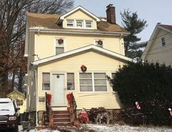 Pre-foreclosure in  W 2ND AVE Roselle, NJ 07203