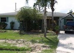  Lorraine Dr, Fort Myers FL