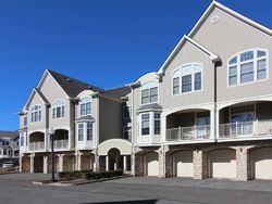 Pre-foreclosure in  BINGHAMPTON LN Livingston, NJ 07039