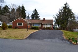 Pre-foreclosure Listing in CROFTON AVE WAYNESBORO, VA 22980