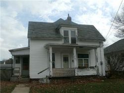 Pre-foreclosure in  5TH AVE Kewanee, IL 61443