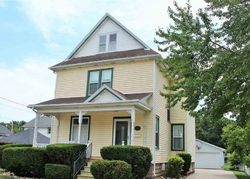 Pre-foreclosure Listing in E NORTH ST GENESEO, IL 61254