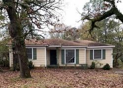 Pre-foreclosure Listing in BELVEDERE DR JACKSON, MS 39204