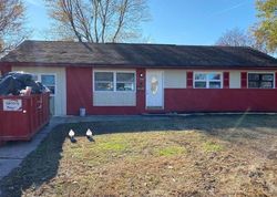 Pre-foreclosure Listing in BRECKINRIDGE CT HAMPTON, VA 23666