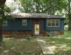 Pre-foreclosure Listing in N HOLMES ST KANSAS CITY, MO 64155